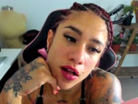 I am a young woman with a good imagination who likes to fuck and enjoy life