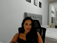 Hallo,als je me een goed gevoel geeft, kan ik heel ondeugend zijn. Wil je me een beetje beter leren kennen? Ik wacht op je, we kunnen samen plezier hebben hihi