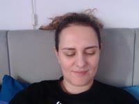 I am a nice person, sociable, with  a great sense of humour , i like to make a lot of friends and be surrounded by great people.Come talk to me and let