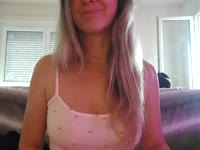 Sensual and sweet, I love when I feel myself becoming so excited. I love to share the moment and look at men cum is my best reward...