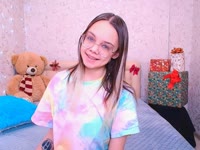 My dear, I am a girl with the appearance of an angel, but inside me there is a little devil who is ready to pounce on you in a second and love you. I really love long conversations, handsome men and watching how they want me.