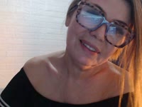 I am a mature woman who loves to be naughty. Do you wanna get naughty together?