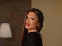 camgirl playing with vibrator KisaraPly