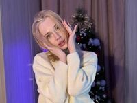 girl chat room LynGoodhart