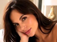 voyeur cam MiaPastory