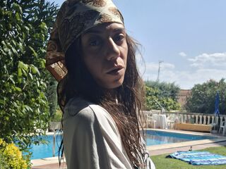 camwhore fingering pussy AliceSanz