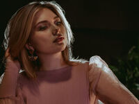 naked girl with live cam AlliceDelice