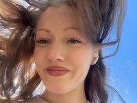 camgirl playing with sextoy AnnikaRodrigez