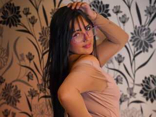 beautiful webcam girl AnyaHeart