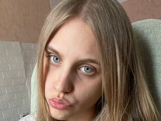 fingering girl chatroom AyannaOverturf