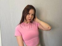 camgirl masturbating with sex toy BeatrizLucksom