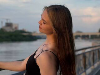 fingering girl cam BeliaAlvino