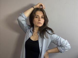 camslut topless BiancaBraham