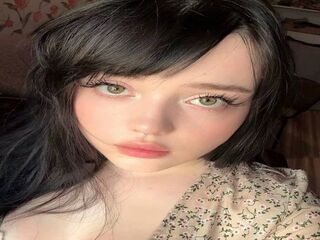 camgirl fingering shaved pussy BritneyThimmes