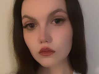 girl chatroom BrittaAmrine