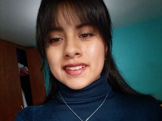 cam girl fingering pussy BushEve