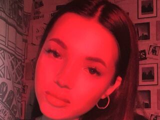 cam show CarolyneWhelan