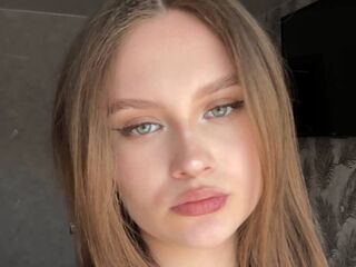 cam slut chat room CarylonPreis