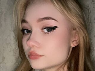 kinky video chat performer CecilyBurnard