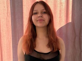 camslut masturbating ChelseaAve