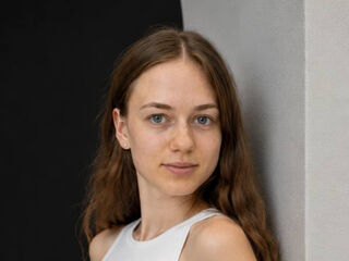 cam chatroom CleoraClouden
