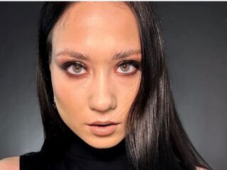 masturbating webcamgirl ColbyMccrum