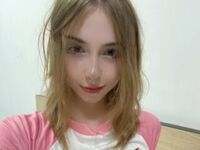 naughty camgirl DaniGlow