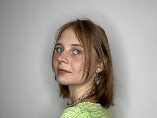 shower cam DenniseVerso