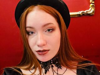 fingering camslut DevonaDarby