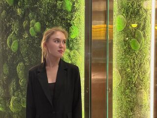 adult video chat EdaNoreikaite