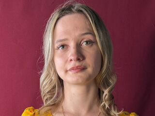 masturbating ElinoreSauder