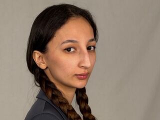 hot cam girl fingering shaved pussy ElmiraEasom