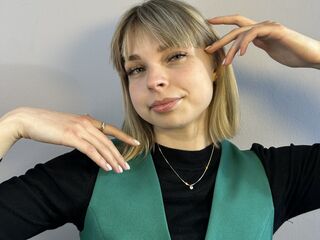 dirty cam show EmelineBurrough