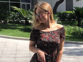 cam bitch EmileeBeyale