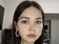 hot cam girl fingering EmiliRoyzi