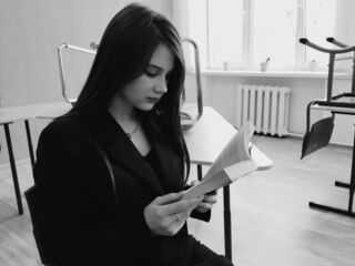 naked girl with webcam masturbating EnricaElis