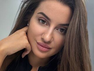 camslut naked EvaAdvans