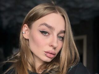 camgirl playing with sextoy EvaVotta