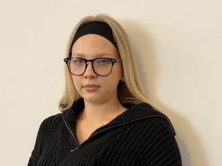 hot cam hooker FrancesVirunes