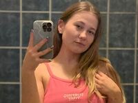hot camwhore GlossyMonica