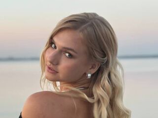 nude cam girl picture HelenPetrini