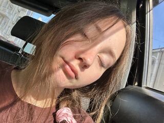 cam whore HelgaHumenik
