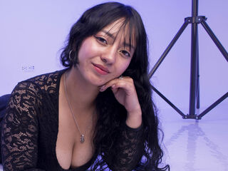hot strip tease show IsabellaBot