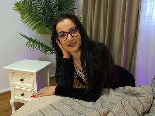 camwhore fingering shaved pussy IvyStone