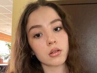 camwhore shaved pussy JulyLarain