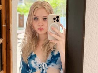 hot naked webcam girl JuneLane