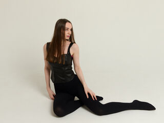 hardcore cam JuneSommers