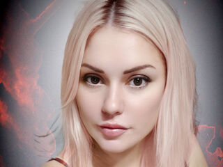 adult live cam KarinaEvani