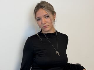 hardcore sex show KeiraTullier