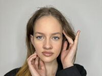 naked girl with webcam masturbating with sextoy KoriHallquist